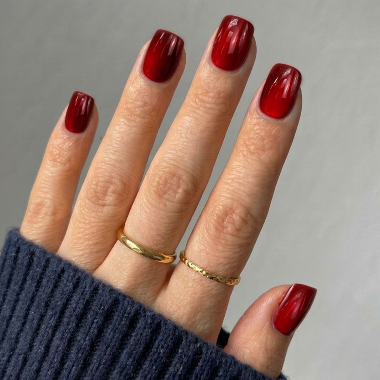 Red Muse - Short Square
