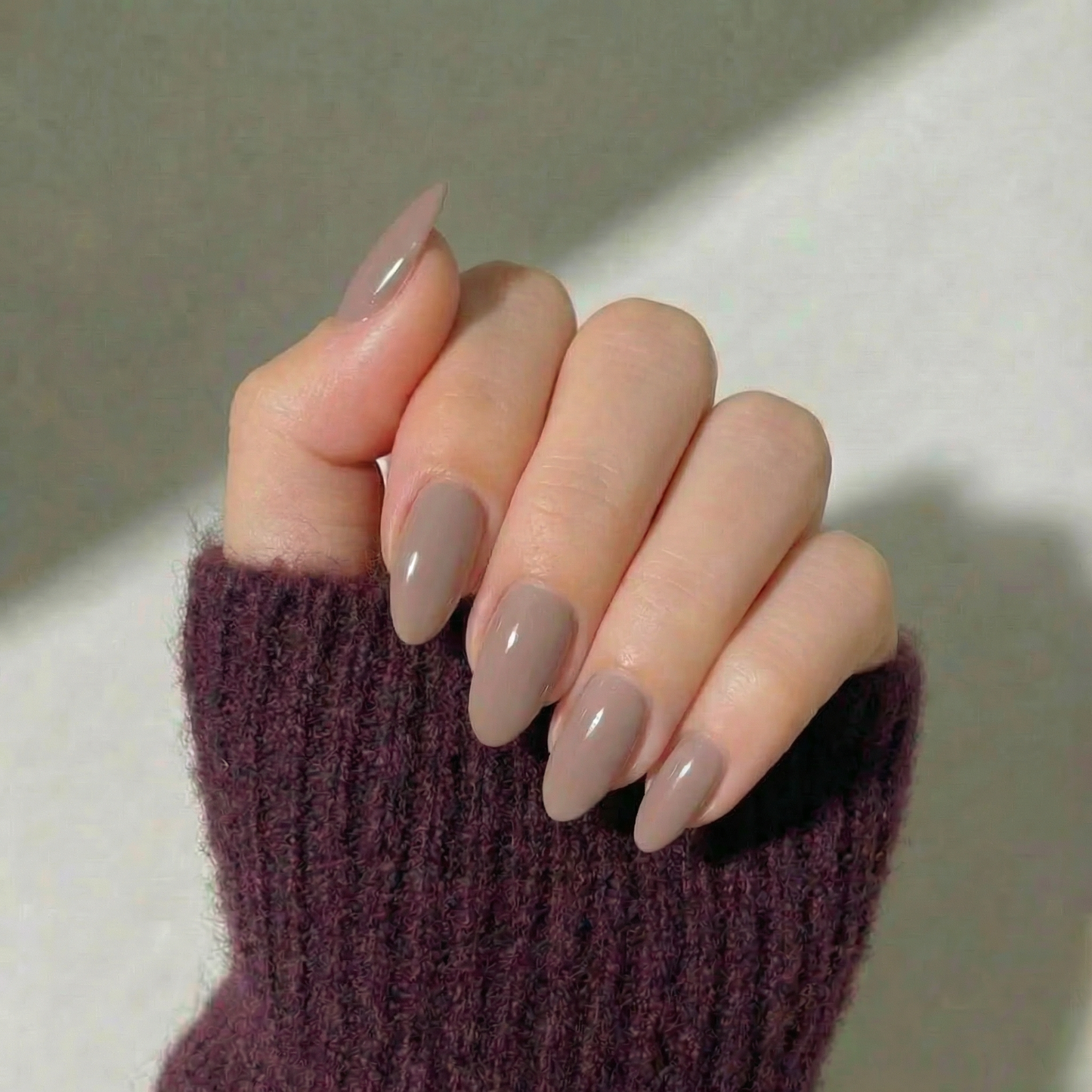 Mauve - Medium Almond