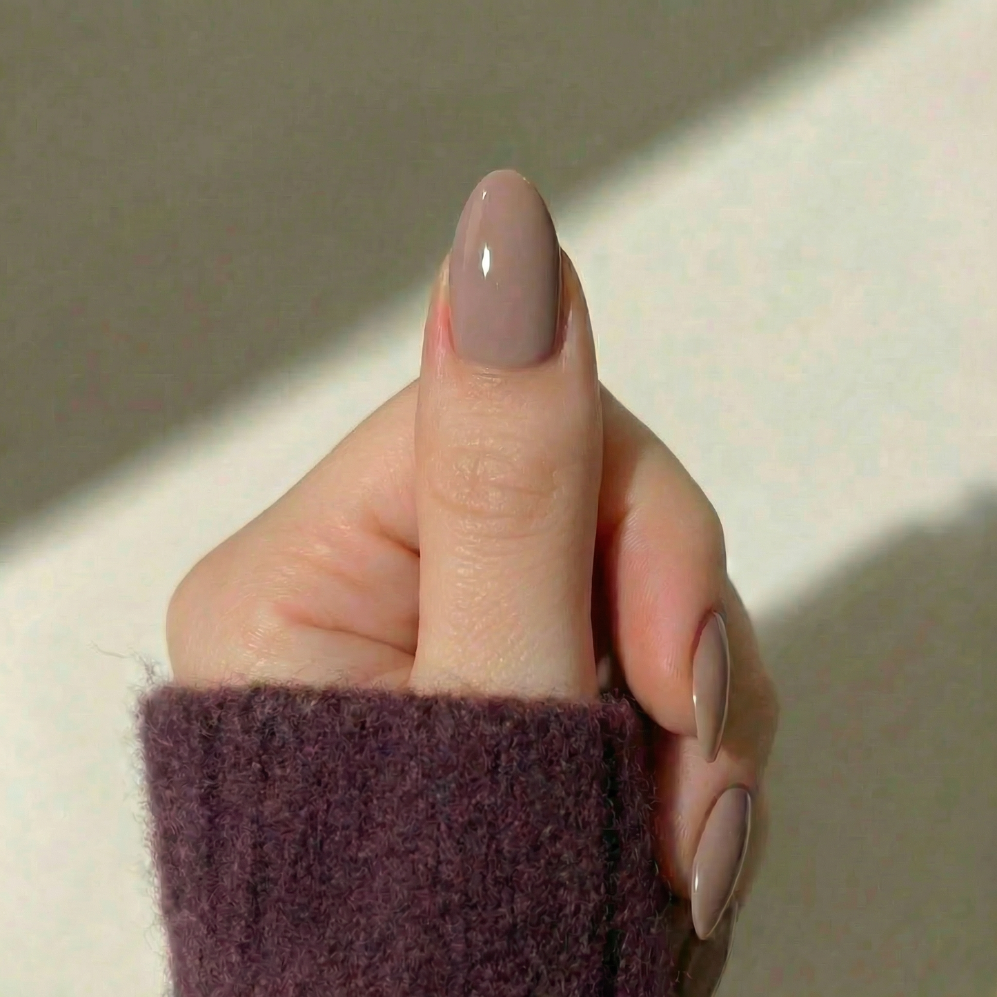 Mauve - Medium Almond